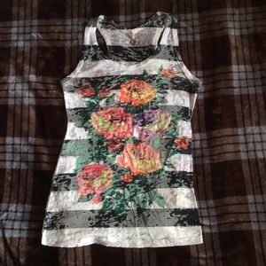 ⚠️Low-Ball Sale⚠️ Vintage-inspired Floral Tank